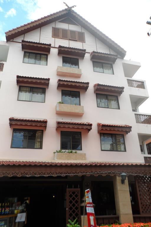 Hotel Bow Chiangmai House Chiang Mai Exterior foto